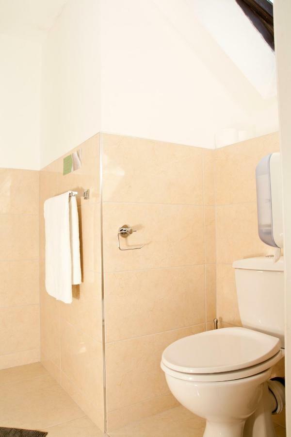 Zunera Lodge Кинсейл Екстериор снимка